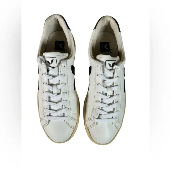 Veja Women’s Urca CWL Casual Sneakers - Picture 5 of 13